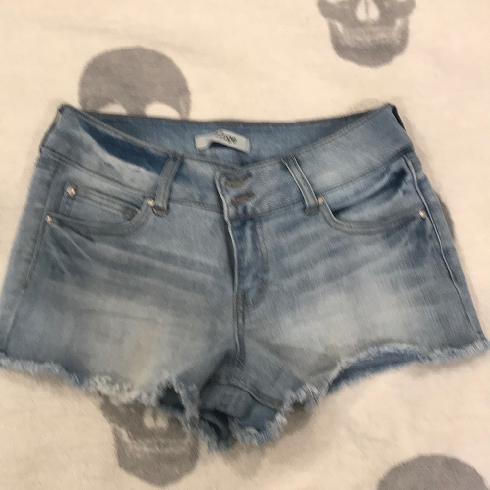 Refuge Shorts